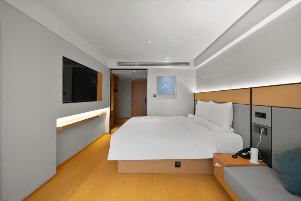 Ji Hotel Chongqing Shangqingsi Niujiaotuo Metro Station Чунцин Екстериор снимка