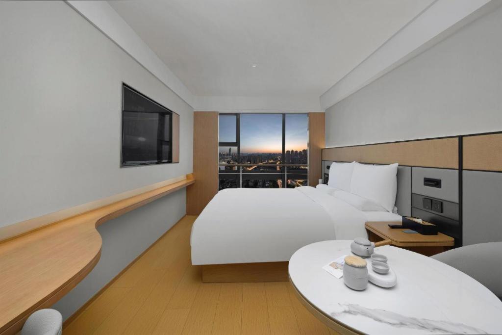 Ji Hotel Chongqing Shangqingsi Niujiaotuo Metro Station Чунцин Екстериор снимка
