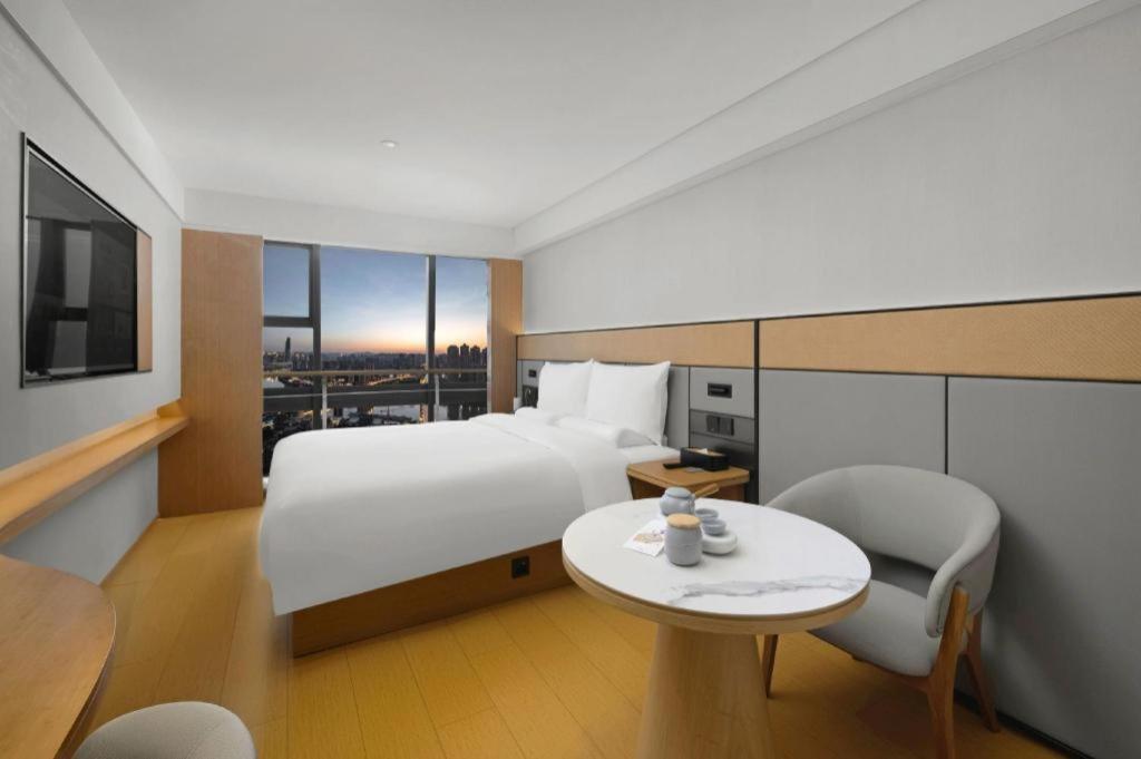 Ji Hotel Chongqing Shangqingsi Niujiaotuo Metro Station Чунцин Екстериор снимка
