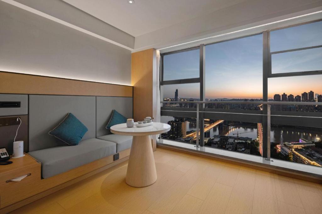 Ji Hotel Chongqing Shangqingsi Niujiaotuo Metro Station Чунцин Екстериор снимка